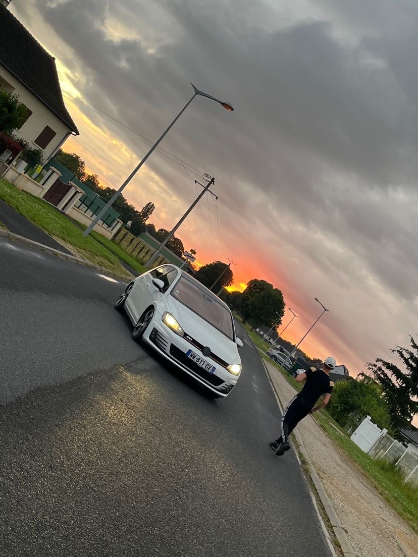 Dmitri - Domdidier - Fribourg | Plans cul